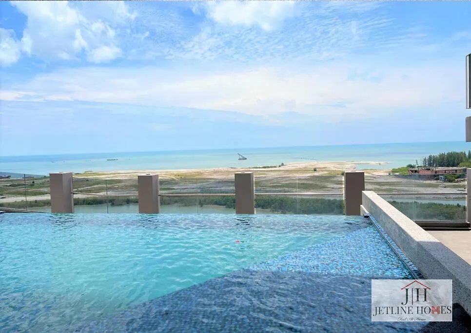 Melaka Town {Imperio Studio} Pool-View/4Pax/Bathub Malaysia