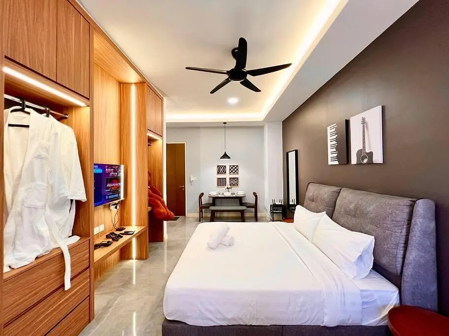 Apartment Melaka Town {Imperio Studio} Pool-View/4Pax/Bathub