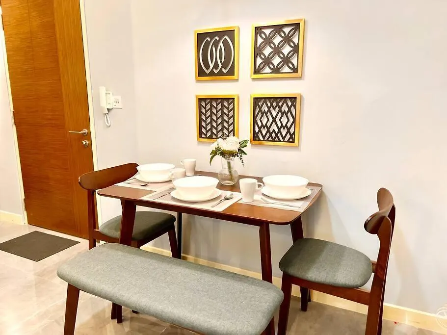 Melaka Town {Imperio Studio} Pool-View/4Pax/Bathub 0*, Malacca